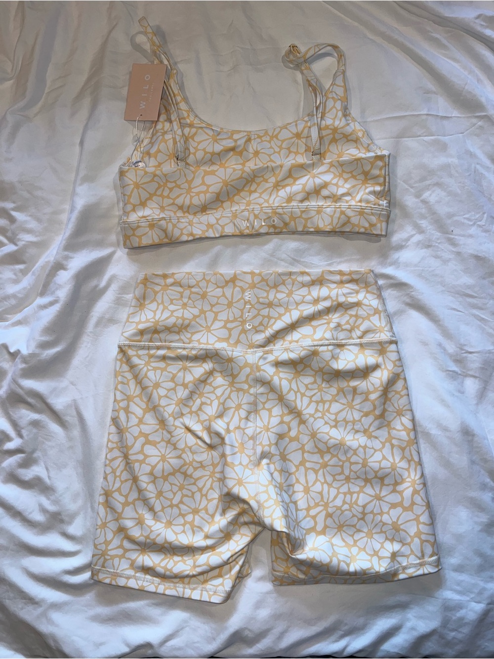 NWT Wilo The Label Workout set in Bold Daisy - Picture 2 of 4